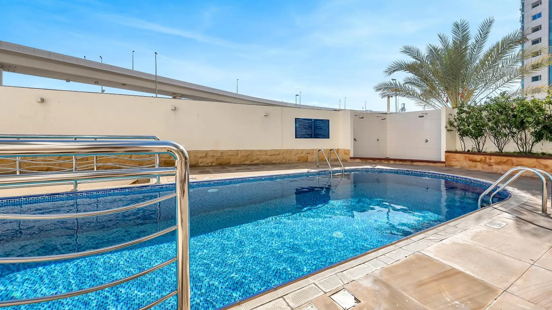 Spacious Home Near Metro & Beach In Dubai Marina 0*,